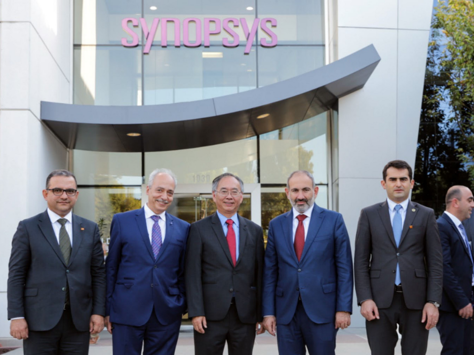From Left to Right: Tigran Khachatryan, Armenia Minister of Economy, Dr. Yervant Zorian, Chief Architect of Synopsis/President of Synopsis Armenia; Chi-Foon Chan, Co-CEO Synopsys Inc.; Nikol Pashinyan, PM of Armenia; and Hakob Arshakyan, Minister of the High Technology Industry at Synopsys headquarters.
